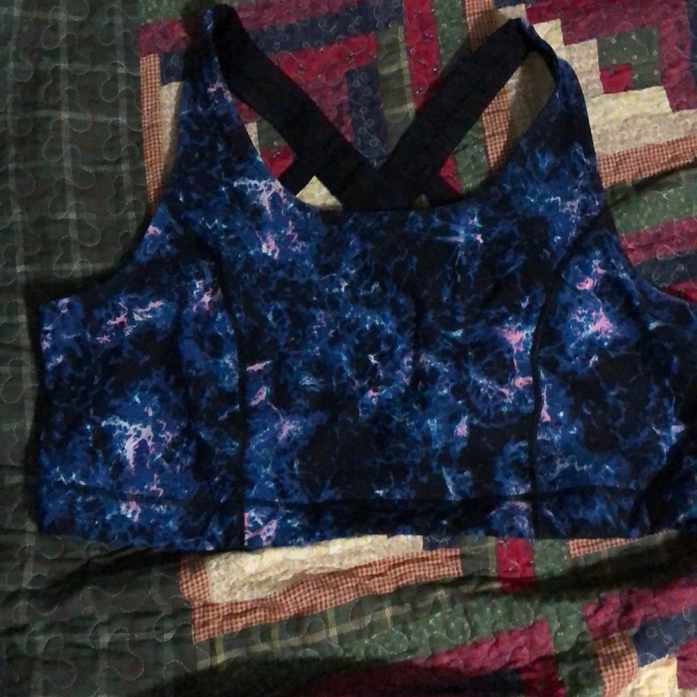 Torrid sports bra size 4